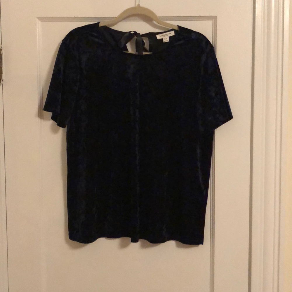 Velour short sleeve with bow detail